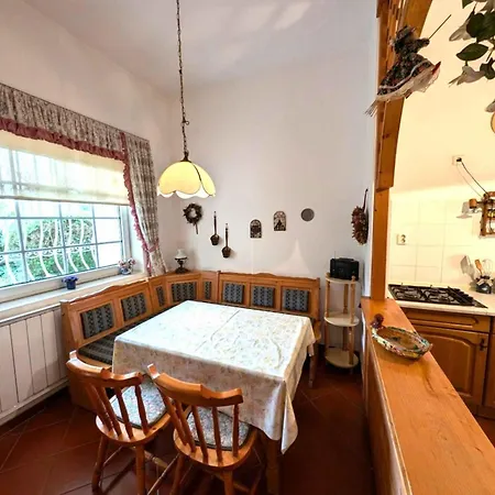 Apartment In - Nordtransdanubien 51288 Kehidakustany